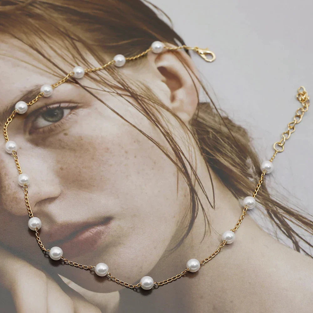 Pearl Necklace in Gold