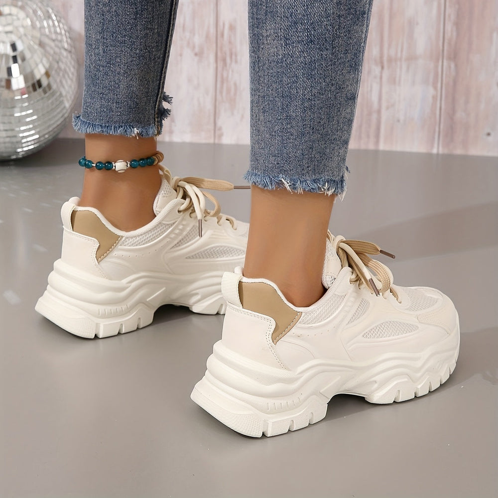 Modne damskie sneakersy z oddychającą siateczką i grubą podeszwą