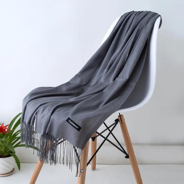 Écharpe en cachemire chaude et luxueuse avec franges