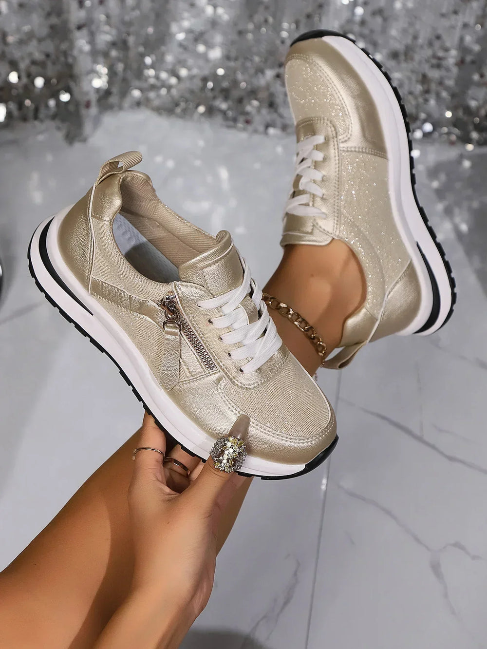 Baskets confortables pour femmes avec lacets et semelle antidérapante