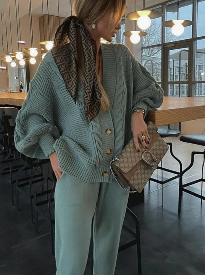 Dames Wolmix Knitwear Set met Oversized Cardigan