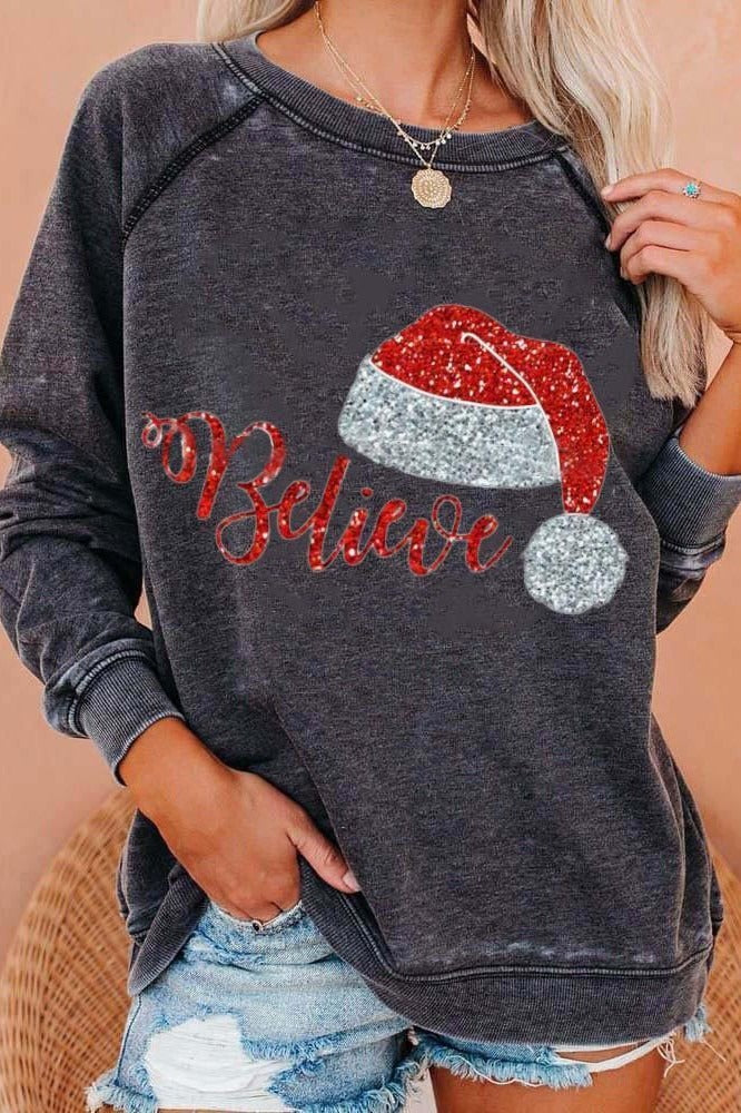Stijlvolle Grijs Oversized Dames Kersttrui met Glitter Kerstmutsprint en Ronde Hals