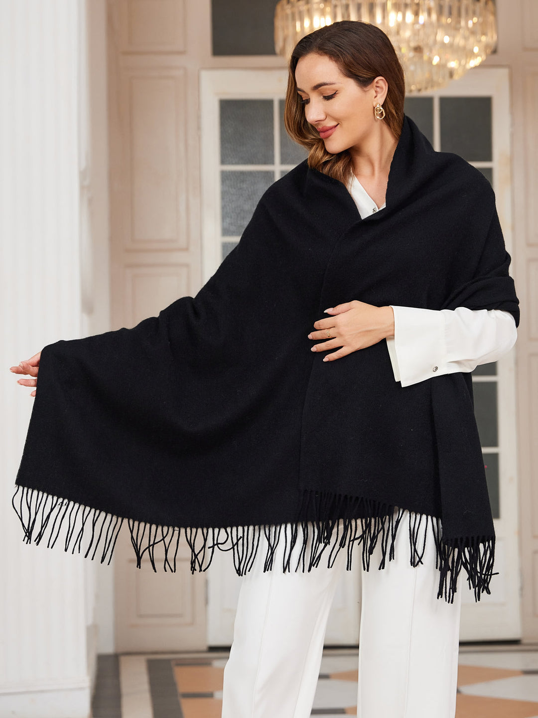 Elegant Soft Women's Wool Scarf with Fringes