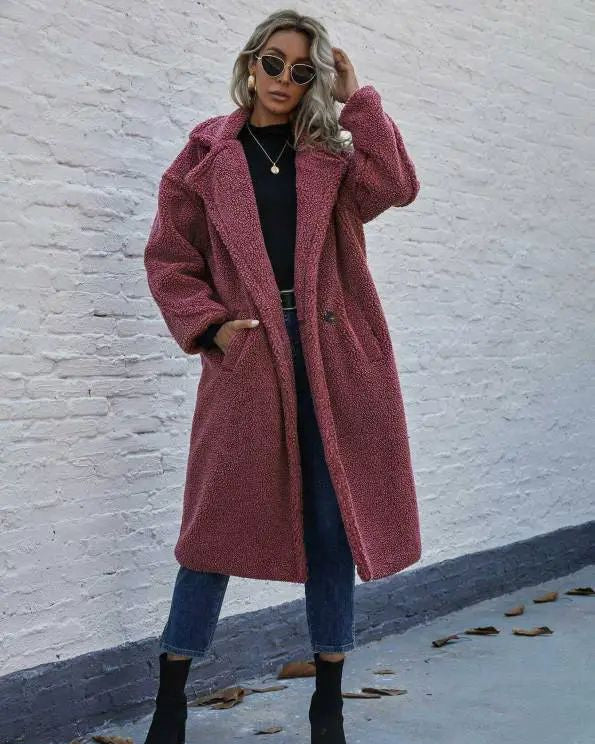 Zachte oversized dames winterjas met lange teddy pasvorm