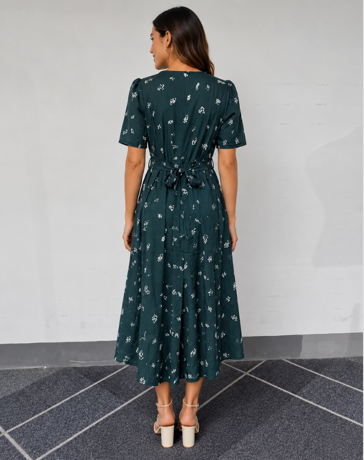 Theresia | Elegant Floral Dress with Flowy Fit