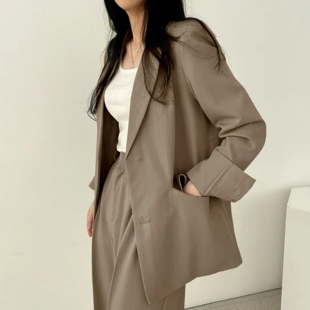 Gestructureerde en chique dames set met comfortabele blazer en broek