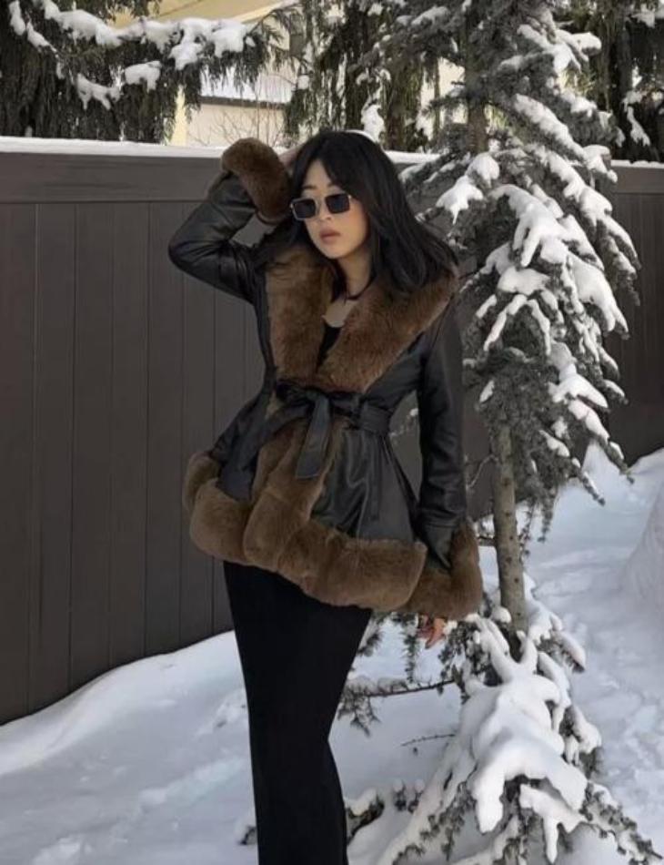 Luxe Warme Dames Winterjas met Bontkraag en Ceintuur