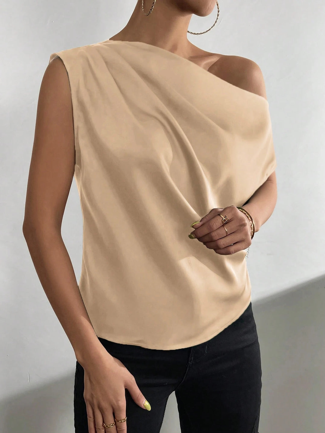 Beige Luxe Dames One Shoulder Blouse