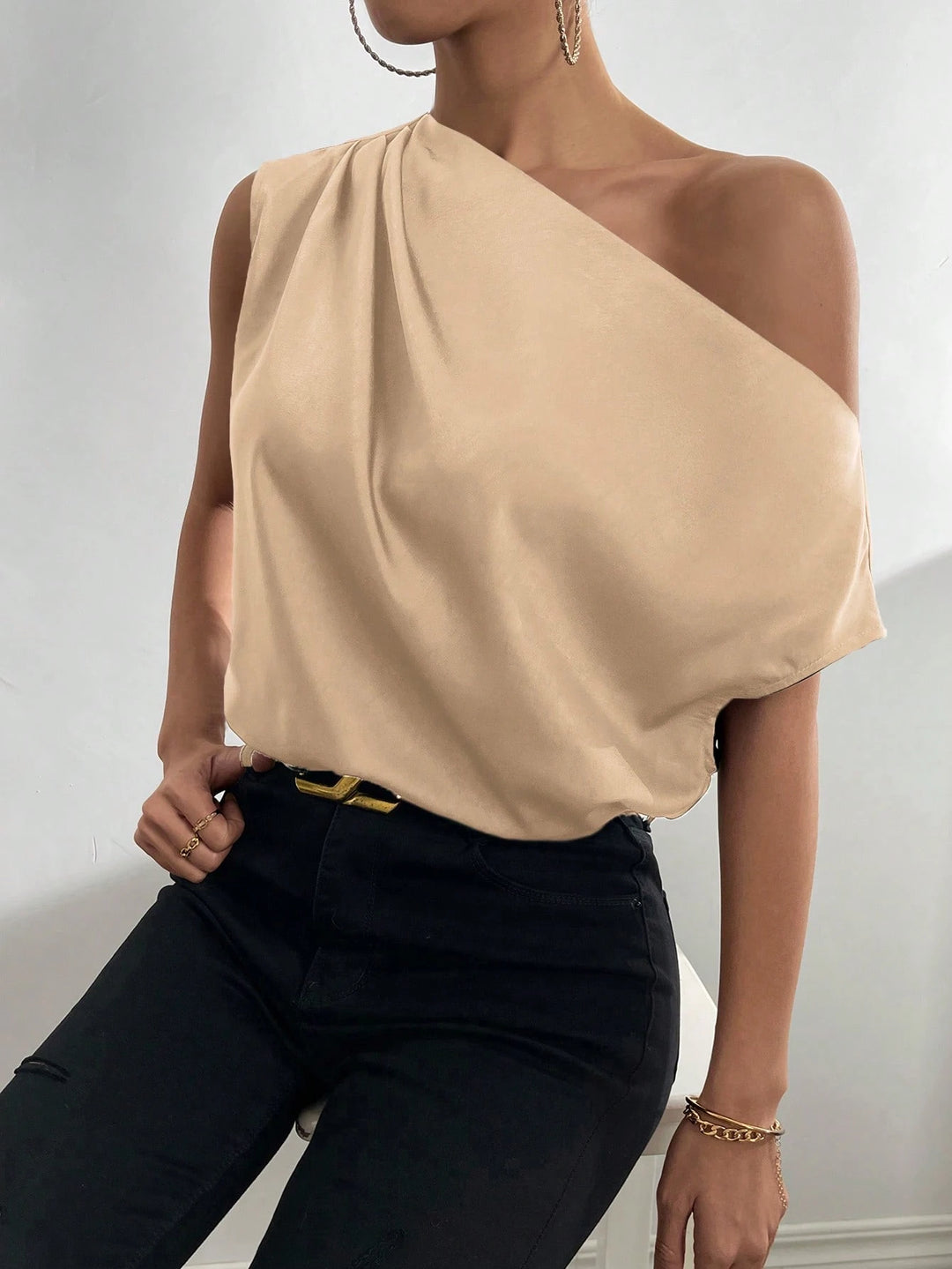 Beige Luxe Dames One Shoulder Blouse
