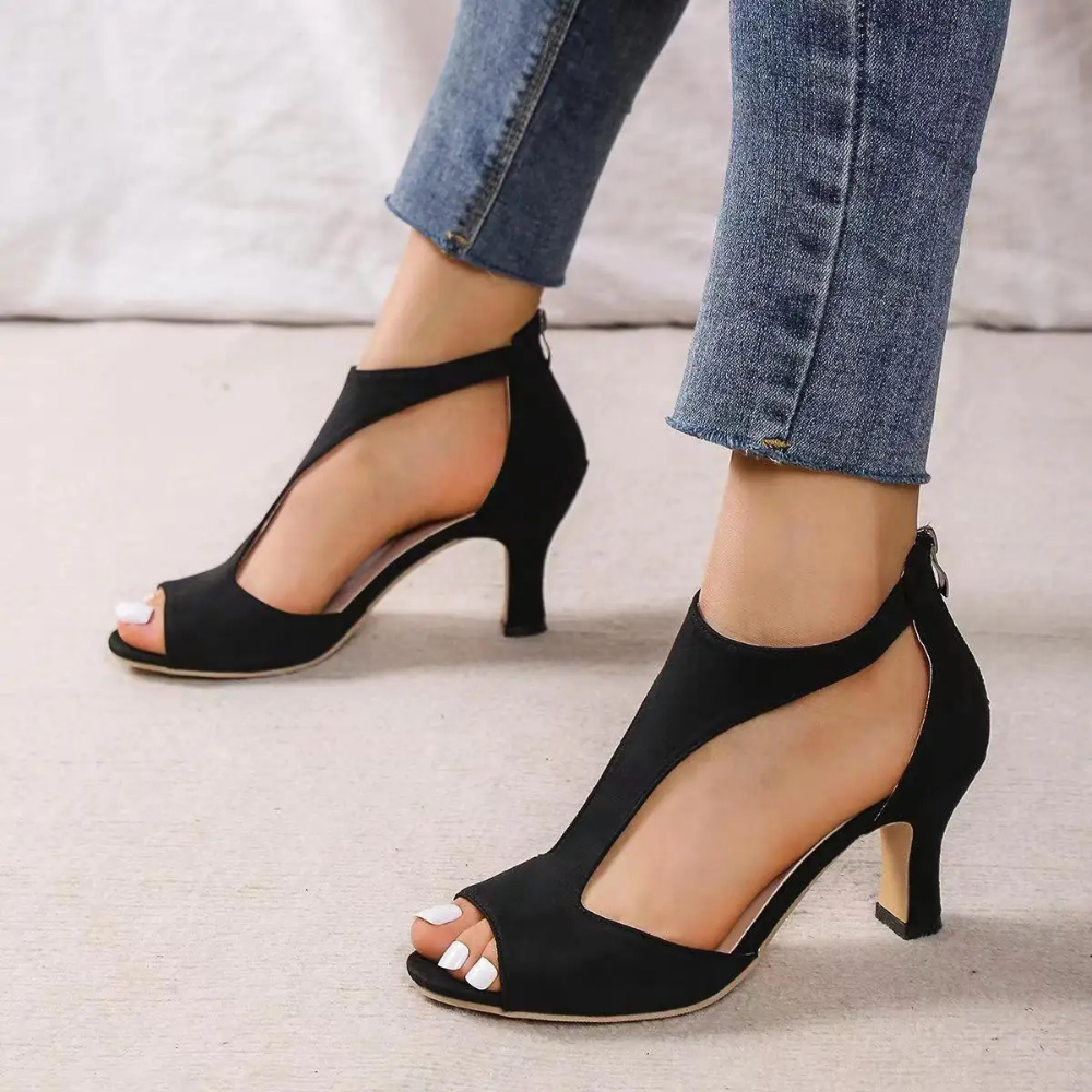 Women's Heels with Open Sides and Refined Fit