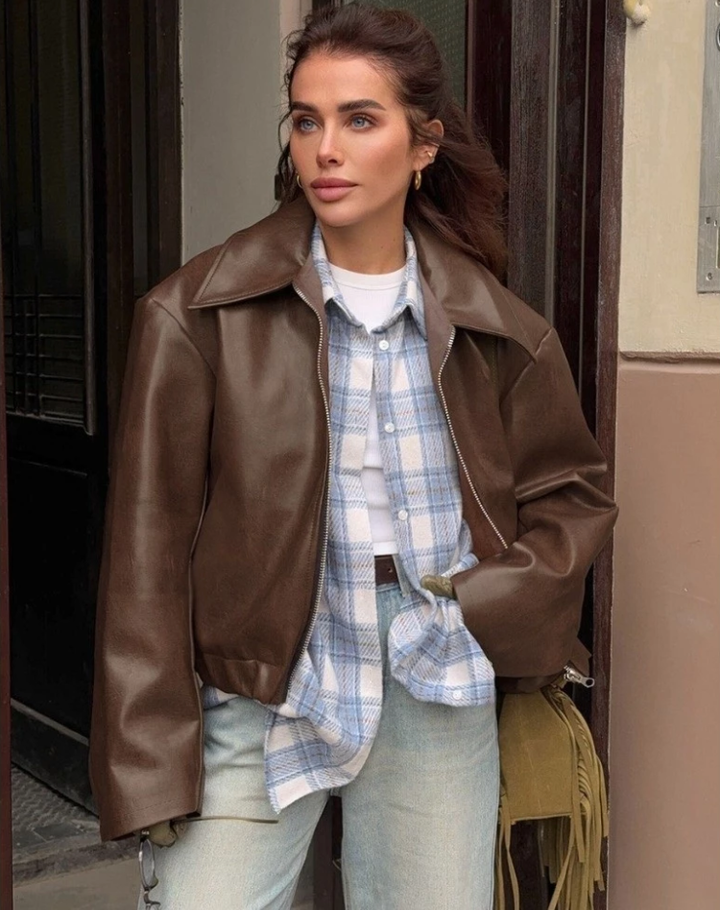 Stijlvol Oversized Dames Bomberjack van Leer met Rits en Klassieke Kraag