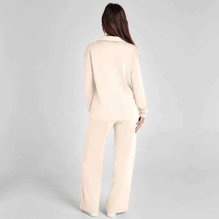 Eline | Ensemble lounge luxueux avec pantalon confortable et col en V
