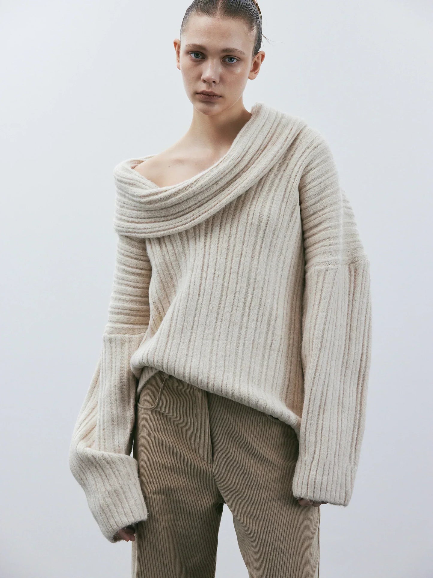 Oversized Zachte Dames Wollen Trui met Off Shoulder