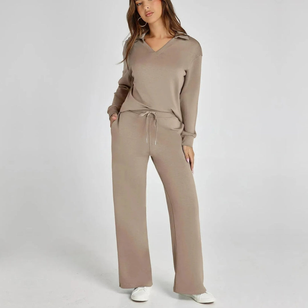 Eline | Ensemble lounge luxueux avec pantalon confortable et col en V