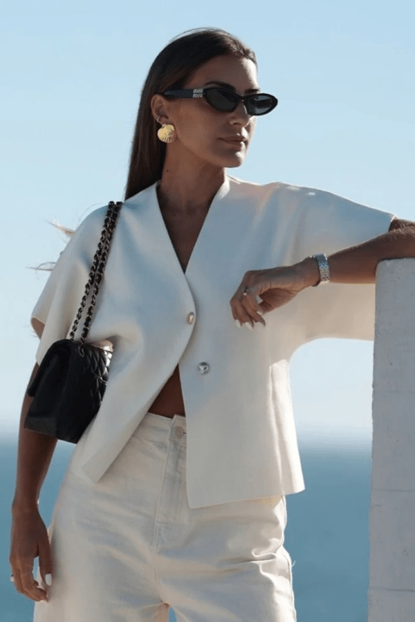 Stylish Airy Top for Women with V-Neck and Buttons