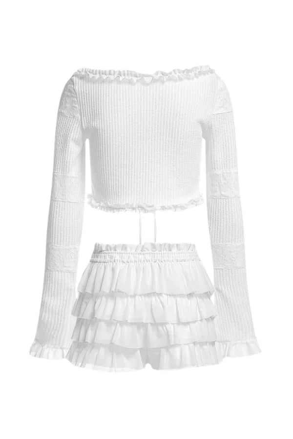 Ensemble coordonné élégant blanc pour femmes avec haut à volants et mini-jupe