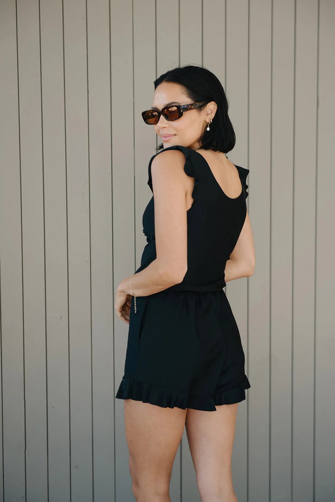 Zomerse Elegante Playsuit Dames Met V Hals en Ruches