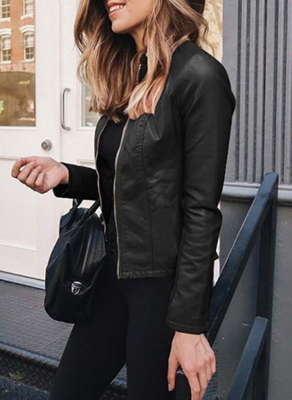 Stijlvolle Getailleerde Dames Leren Jas met Rits Sluiting
