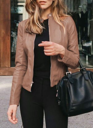 Stijlvolle Getailleerde Dames Leren Jas met Rits Sluiting