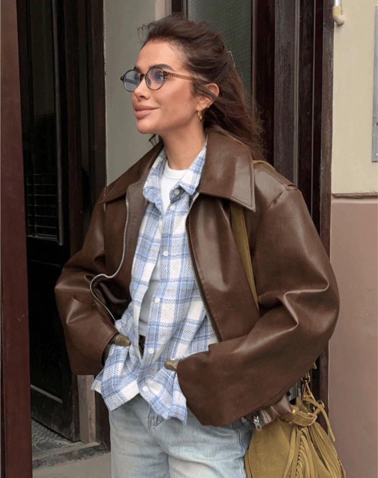 Stijlvol Oversized Dames Bomberjack van Leer met Rits en Klassieke Kraag
