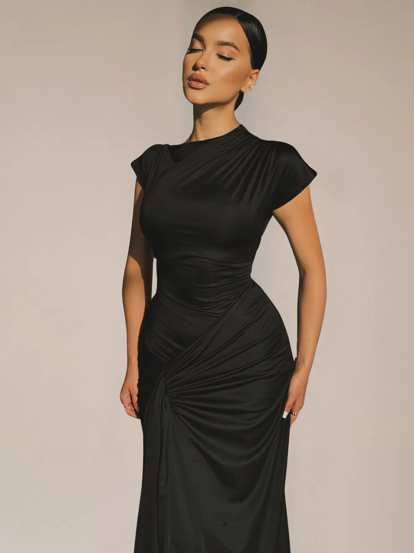 Nicki | Elegante Gedrapeerde Maxi Jurk