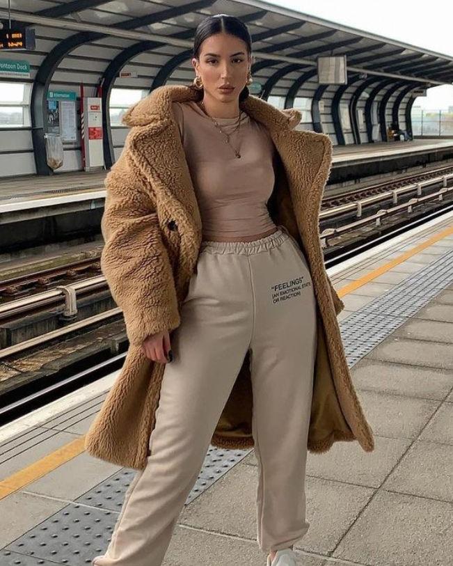 Soft Oversized Women's Winter Coat with Long Teddy Fit