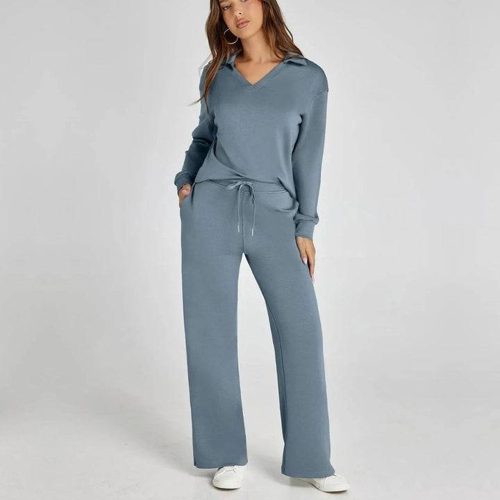 Eline | Ensemble lounge luxueux avec pantalon confortable et col en V