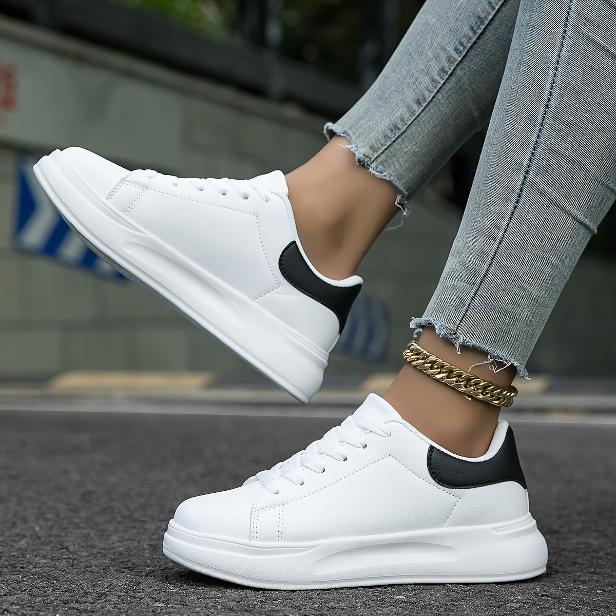 Witte Comfortabele Dames Sneakers met Dikke Zool