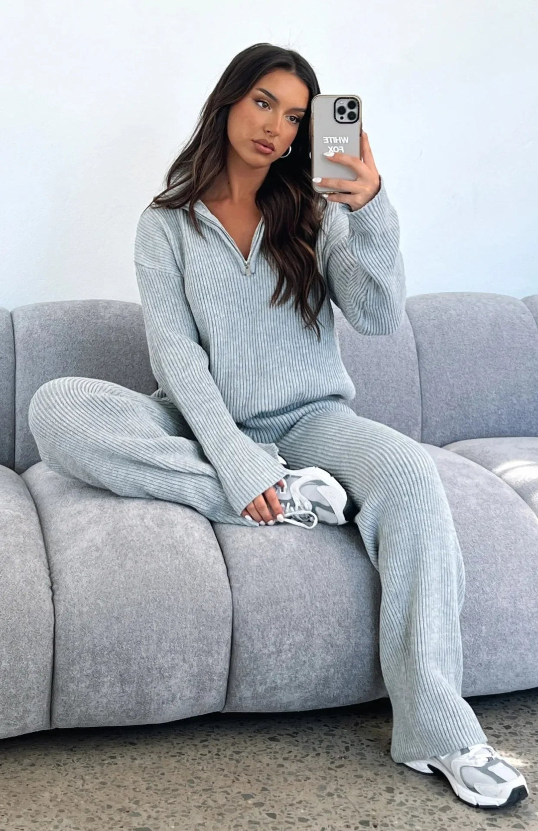 Kim | Knitted Set with Flared Pants and Zip Sweater