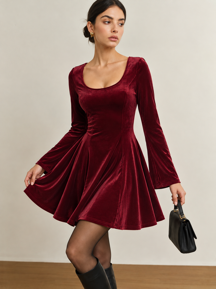 Elegant Red A-line Velvet Women's Mini Dress with Long Sleeves