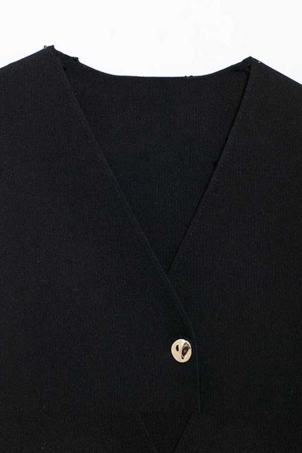 Stylish Airy Top for Women with V-Neck and Buttons