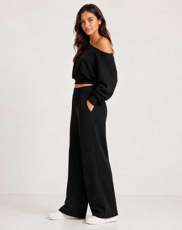 Trendy Dames Loungewear Set Met Off Shoulder Top En Wijde Pijpen
