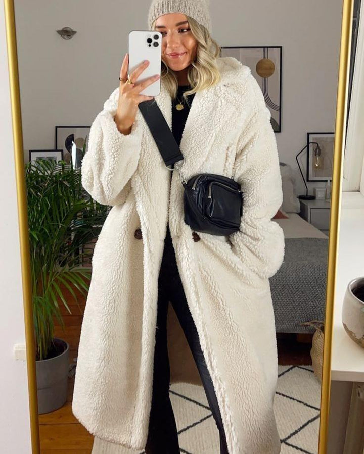 Soft Oversized Women's Winter Coat with Long Teddy Fit
