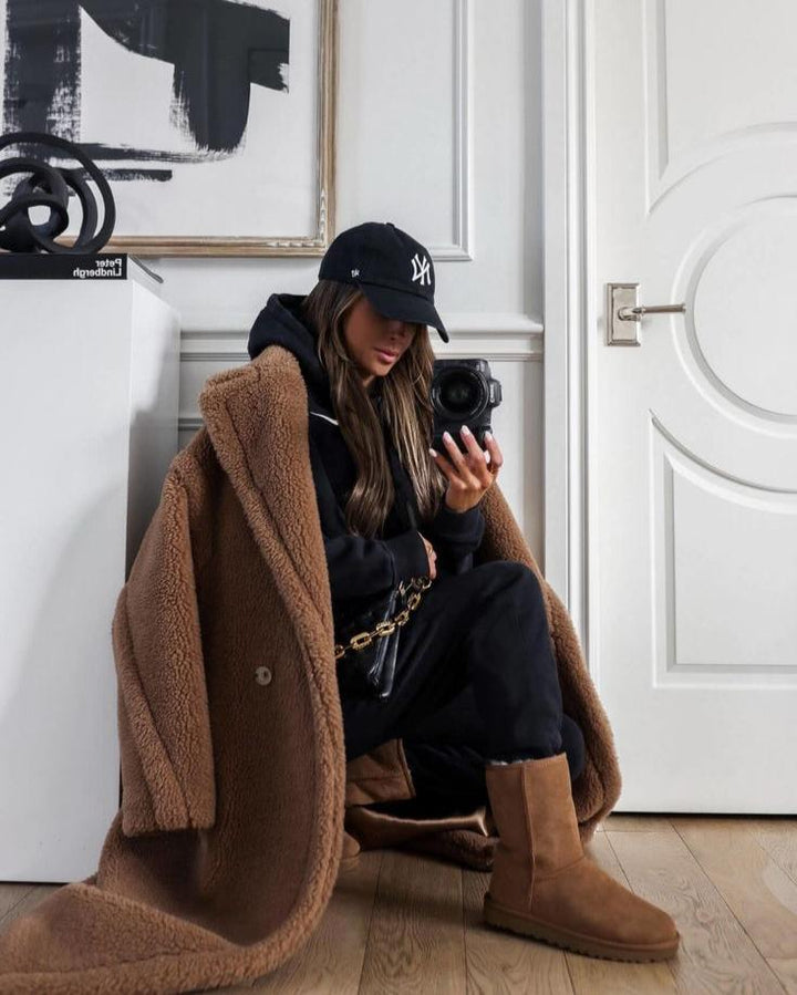 Soft Oversized Women's Winter Coat with Long Teddy Fit