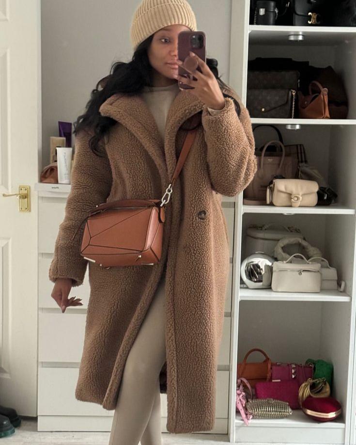 Soft Oversized Women's Winter Coat with Long Teddy Fit
