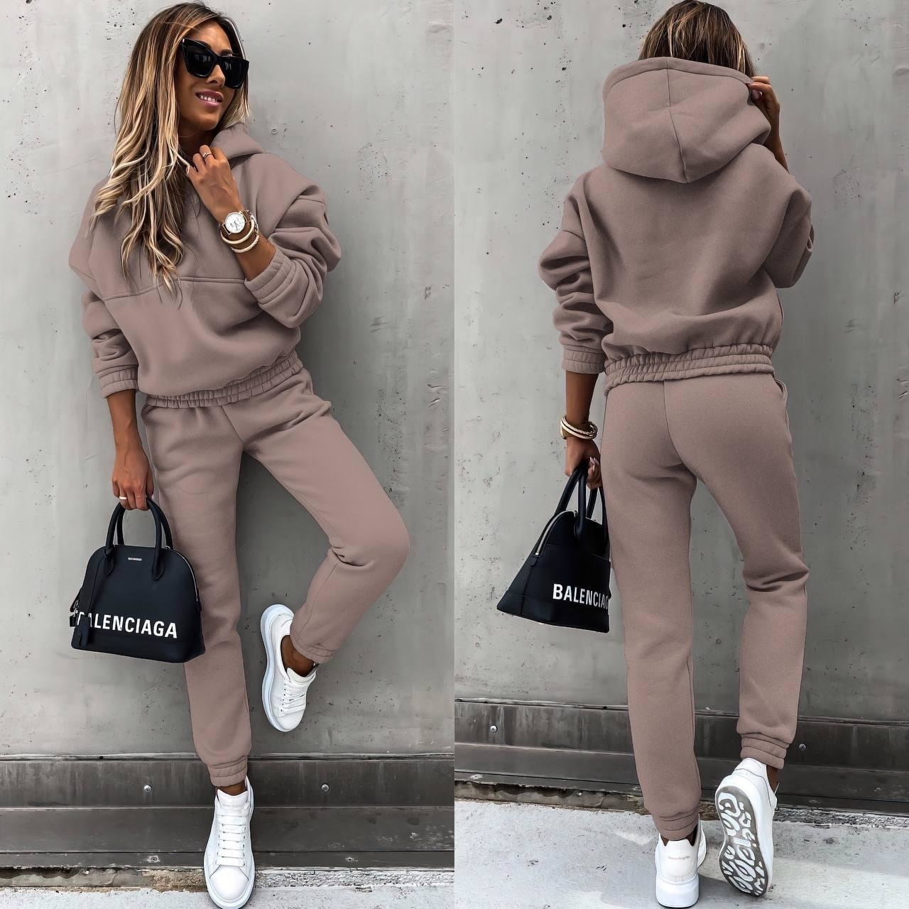 Trendy Dames Trainingspak Met Hoodie En Joggingbroek