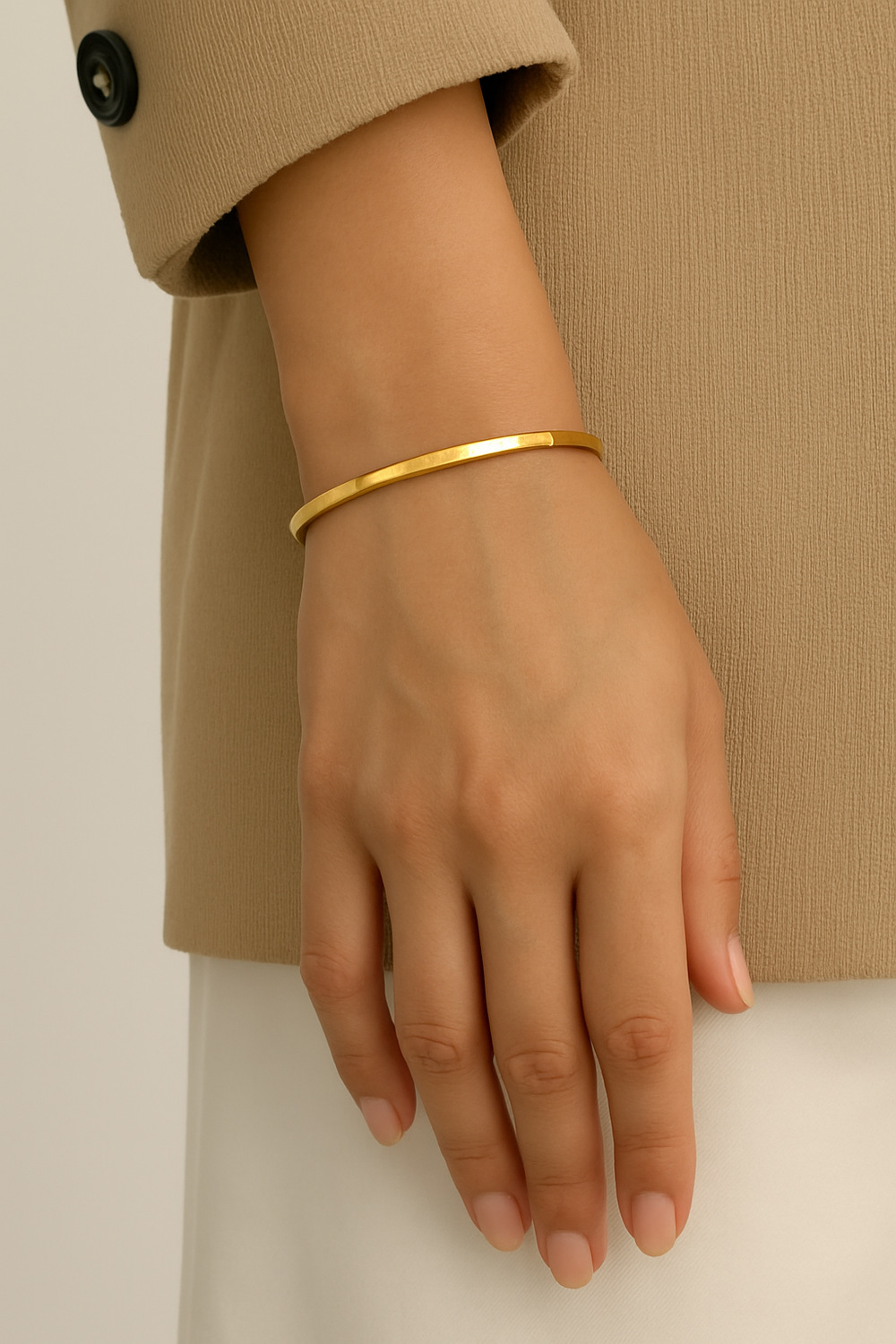 Margrit | Bracelet Manchette Minimaliste Martelé