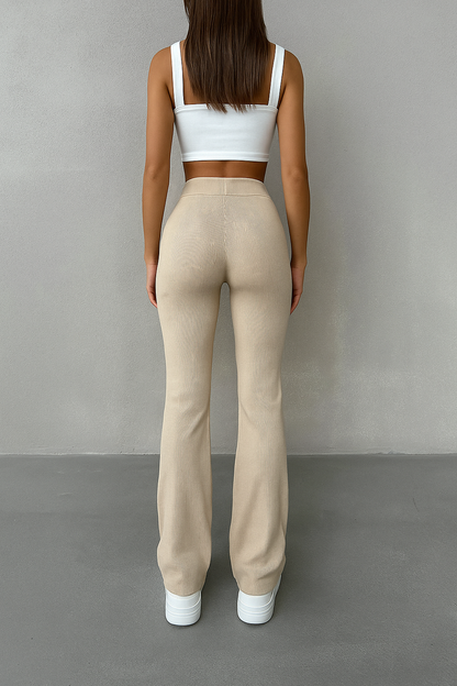 Stijlvolle Dames Broek Met Hoge Taille En Uitlopende Pijpen