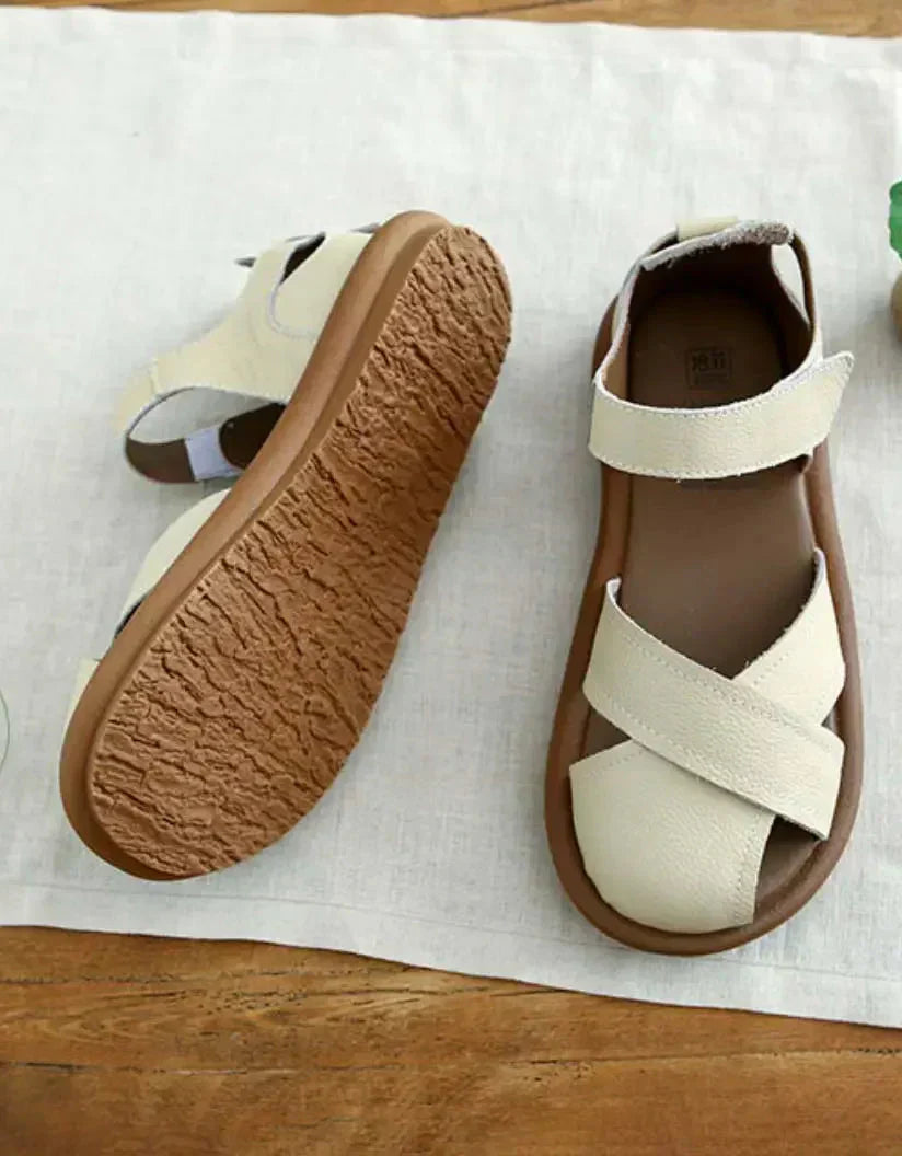 Andreja | Sandales fermées confortables avec brides croisées