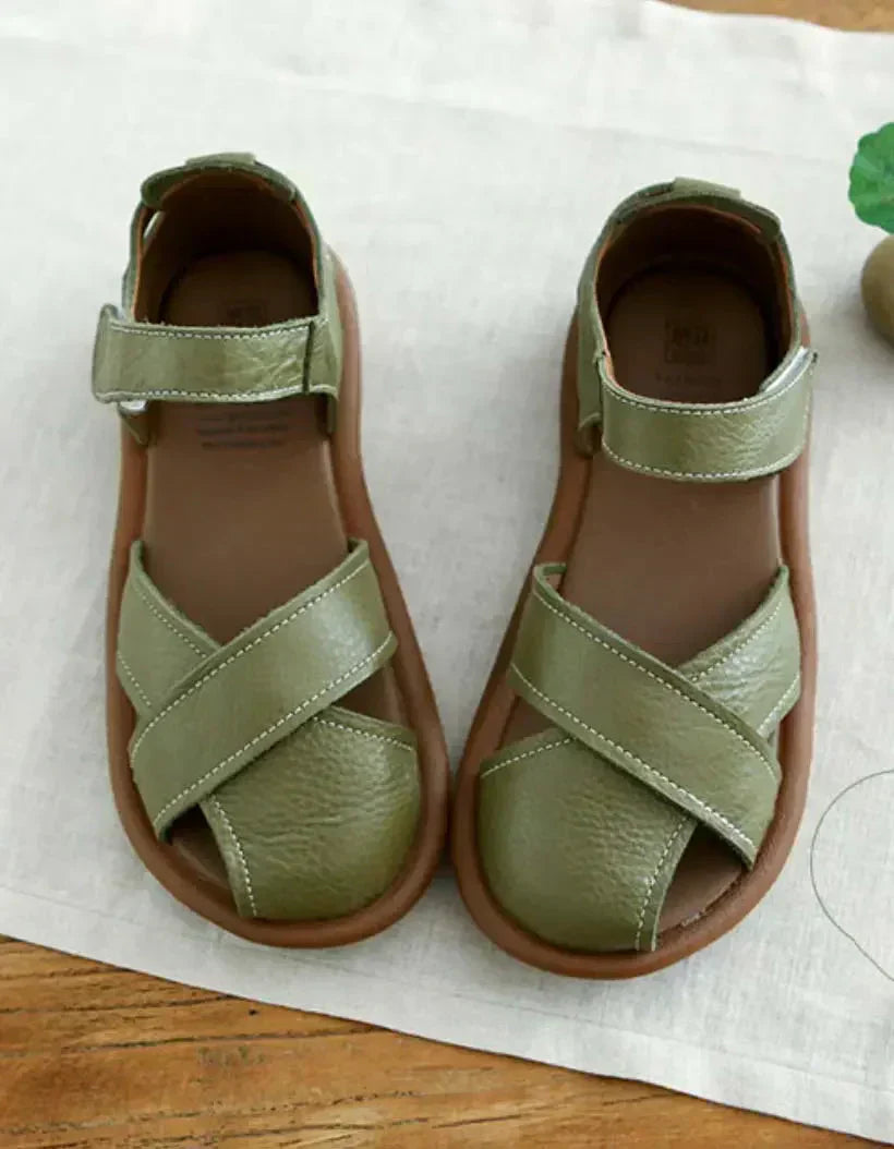 Andreja | Sandales fermées confortables avec brides croisées