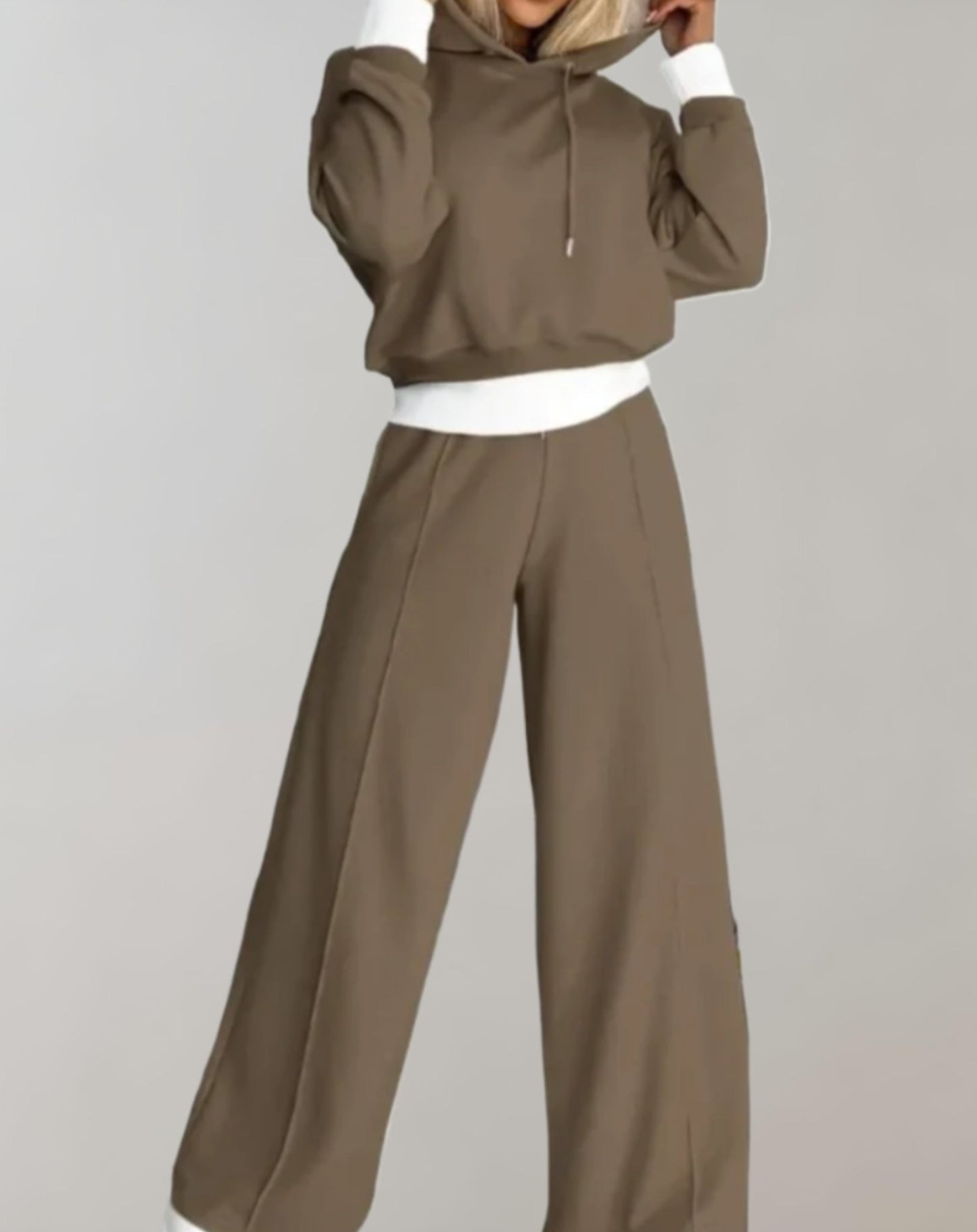 Stijlvol comfortabel dames loungepak met wijde broek