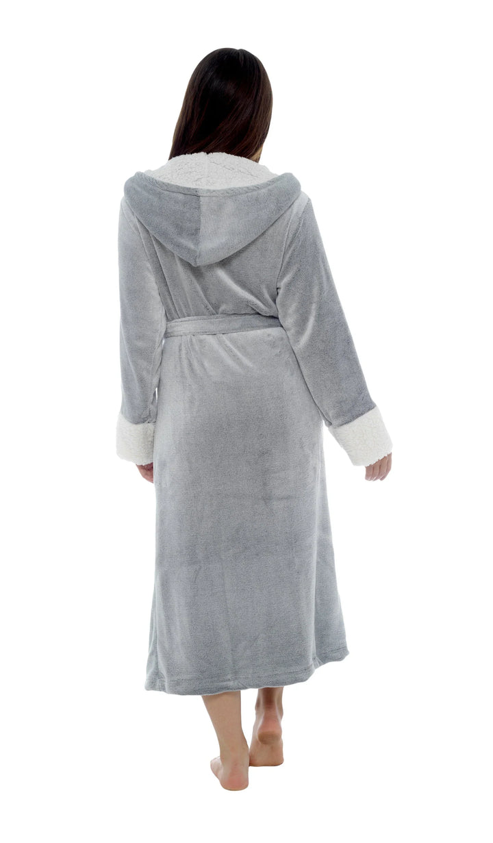 Soft Women's Fleece Bathrobe with Hood