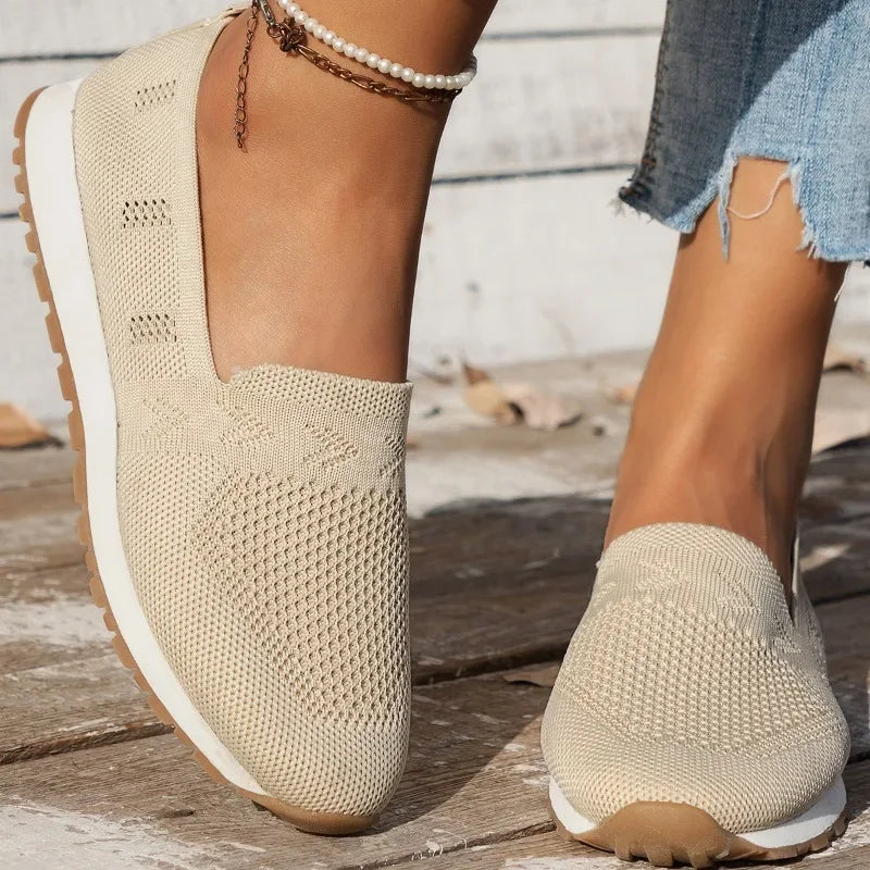 Chaussures slip-on respirantes pour femmes avec semelle légère