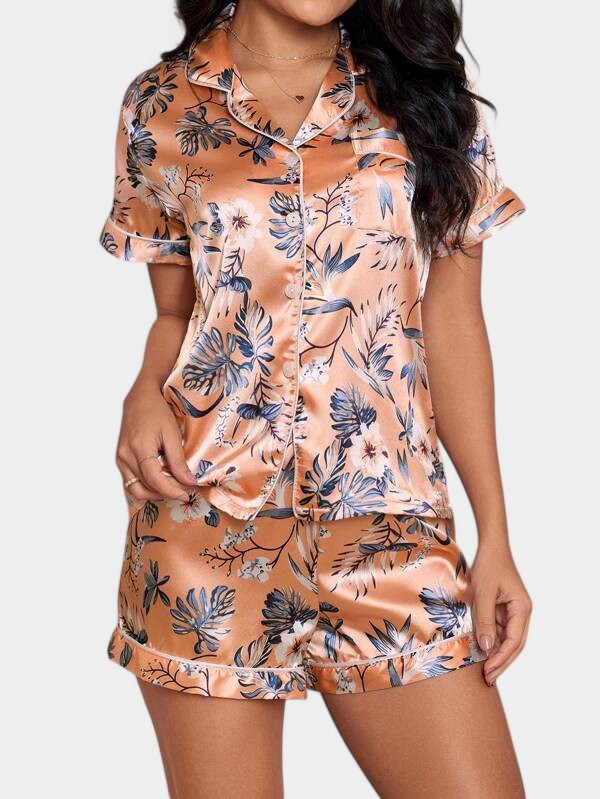 Ensemble Pyjama Satiné Doux pour Femme avec Manches Courtes et Short
