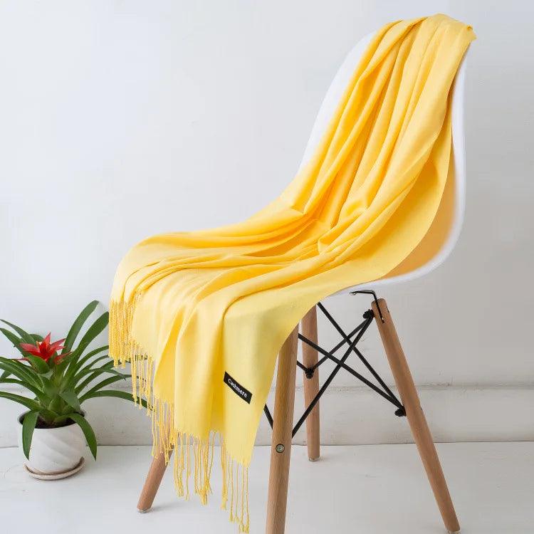 Écharpe en cachemire chaude et luxueuse avec franges