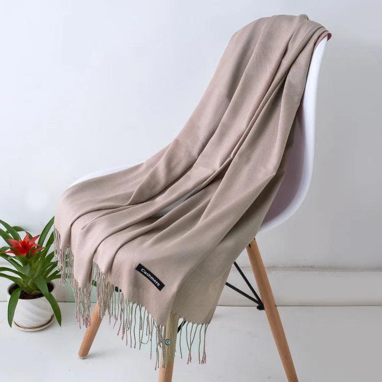Écharpe en cachemire chaude et luxueuse avec franges