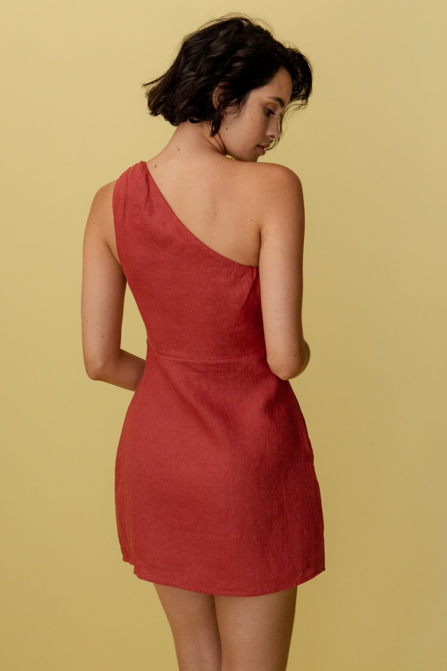 Amica | Elegante One-Shoulder Mini Jurk