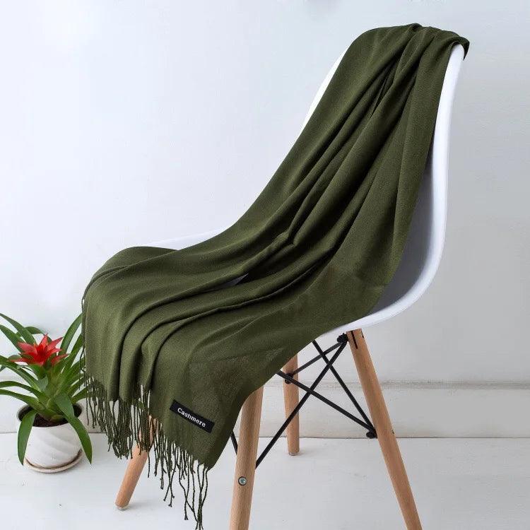 Écharpe en cachemire chaude et luxueuse avec franges