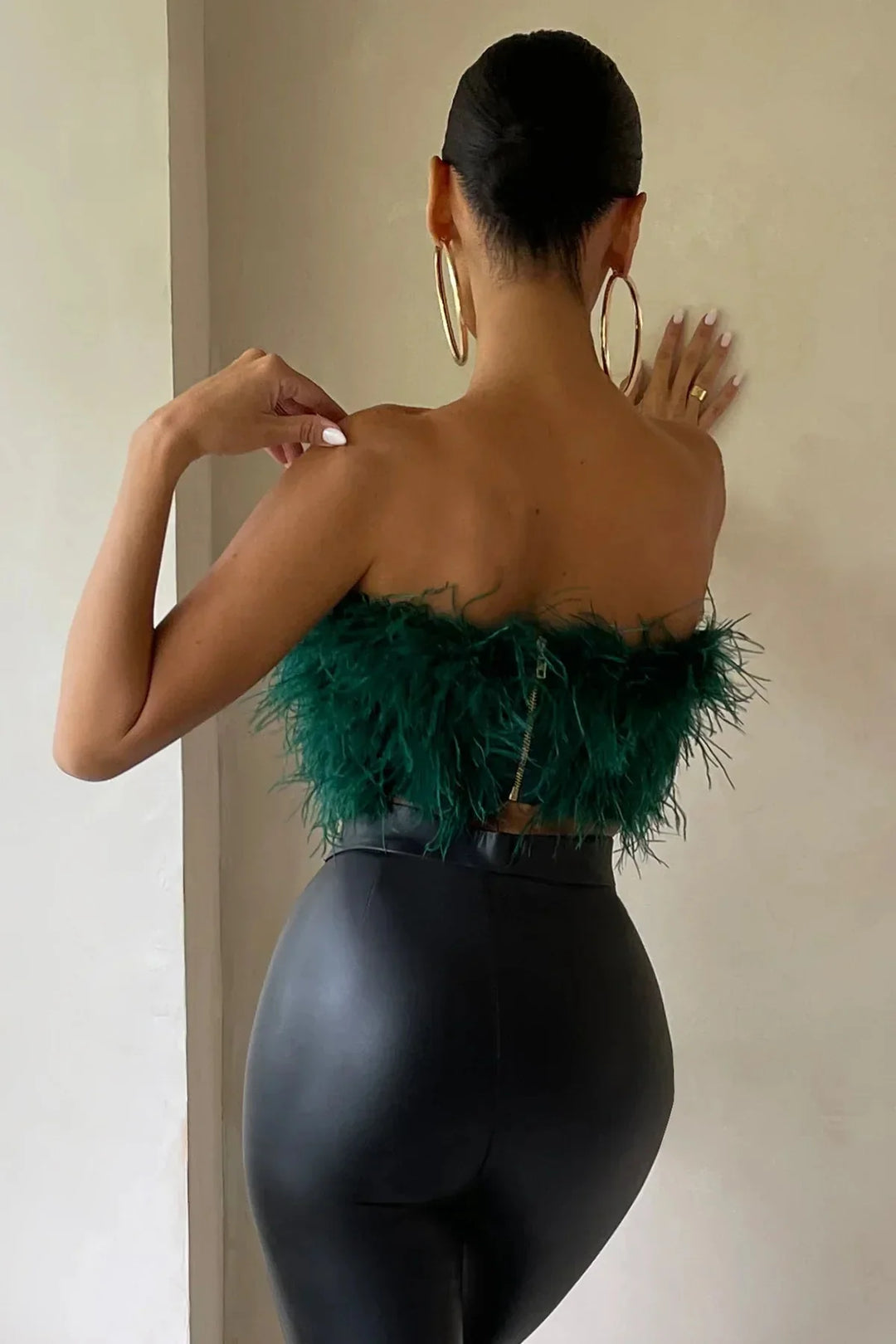 Genevieve | Crop top à plumes