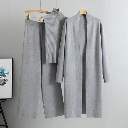 Zachte en comfortabele dames set met chique lange jas